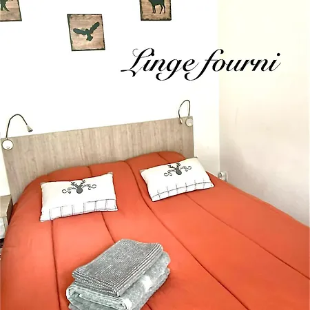 Lejlighed Cocon Au Coeur De Luchon, Parking Prive Bagnères-de-Luchon
